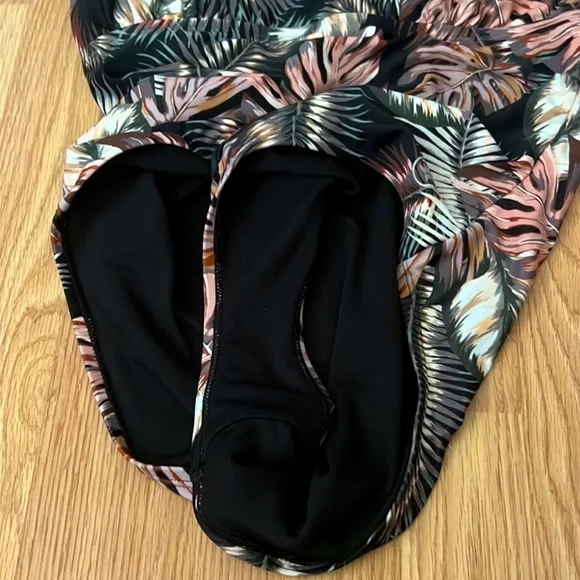 Hurley Racerback Swimsuit - Picture 3 of 6